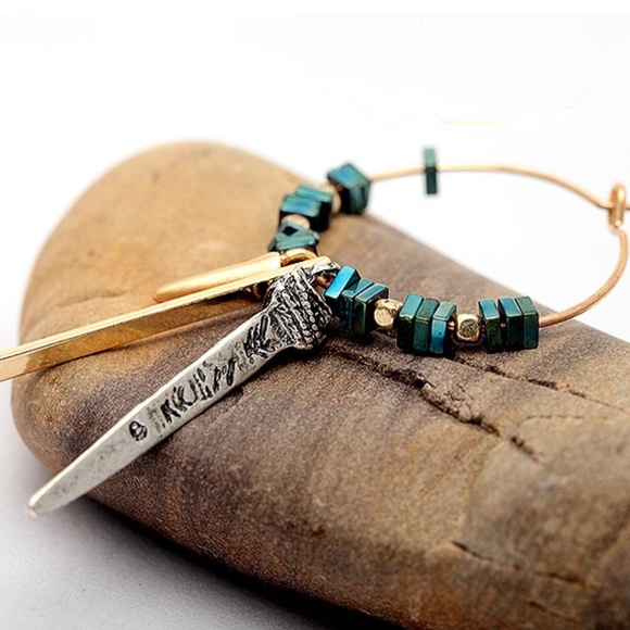 Natural Green Ore Stone Drop Gold Silver Earrings - Picture 7 of 9